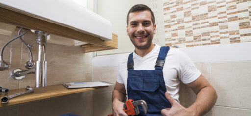 sanitary-technician-gesturing-thumb-up sanitary-technician-gesturing-thumb-up